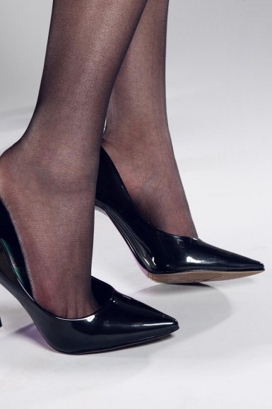 餐饮企业遭遇返乡潮经营状况冰火两重天_ 体育赛事直播